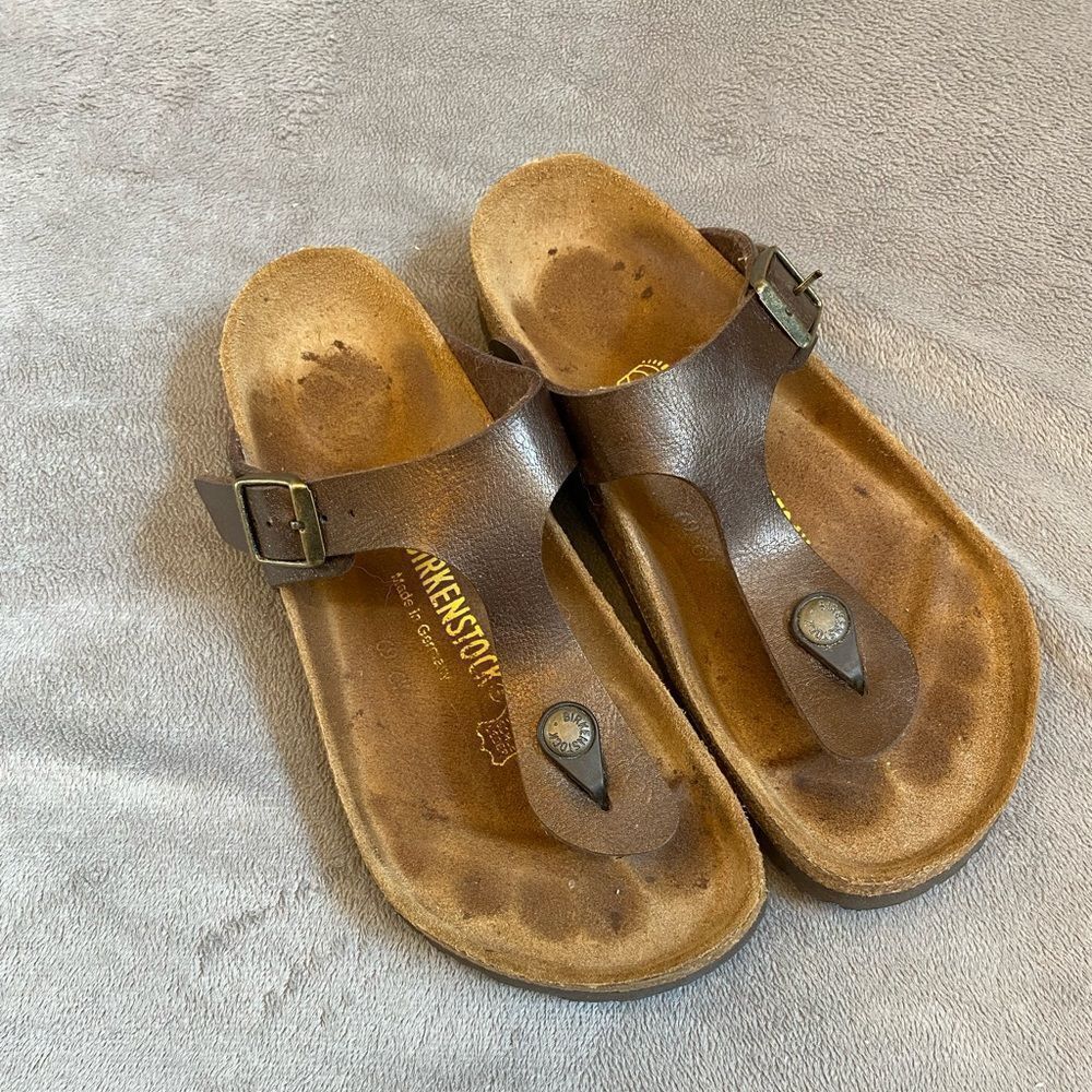 Birkenstock Bronze Gizeh Sandals Women Size 5
